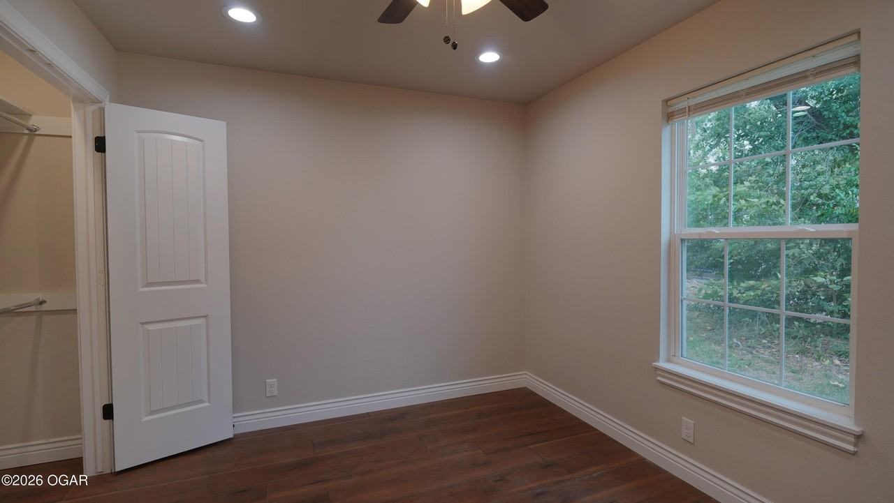 1701 Bird Ave - Photo 5 of 16