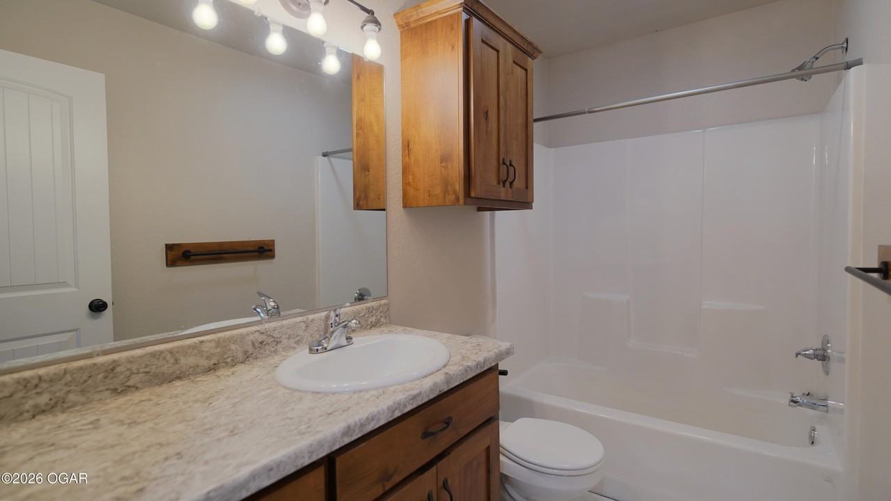 1701 Bird Ave - Photo 6 of 16