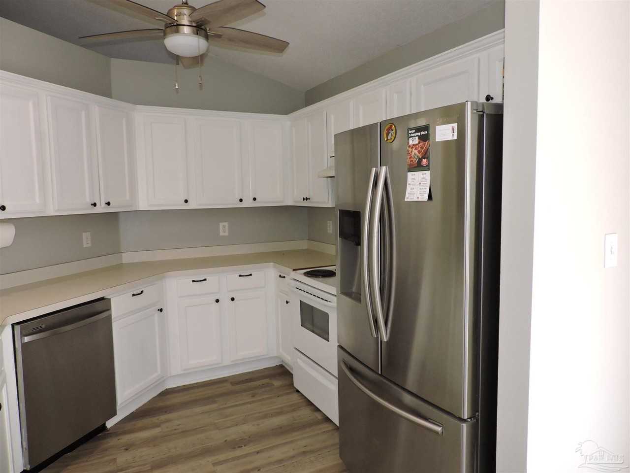2509 Gulf Breeze Ave - Photo 4 of 18