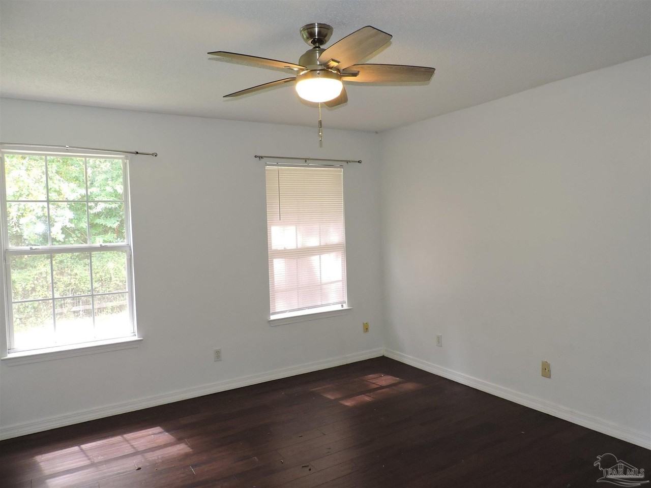 2509 Gulf Breeze Ave - Photo 6 of 18