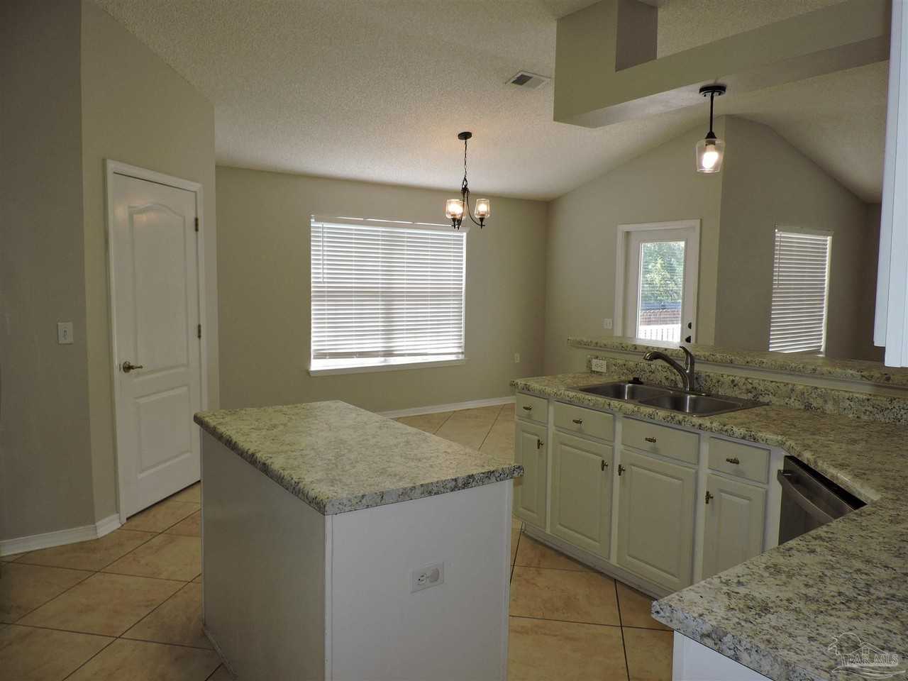 10162 Crest Ridge Dr - Photo 7 of 23