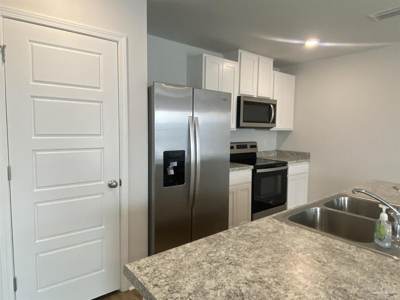 6089 Secretariat Way - Photo 5 of 32
