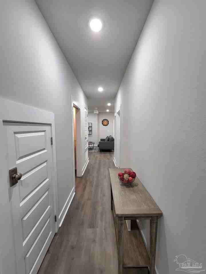 218 Junction Ave - Photo 4 of 16
