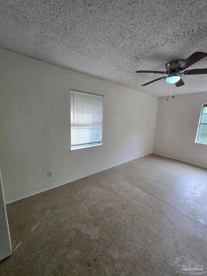 1111 Lake Dr #A - Photo 2 of 3