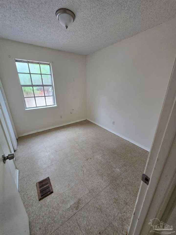 1111 Lake Dr #A - Photo 3 of 3