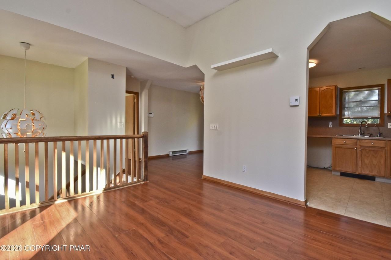 282 Pocono Blvd - Photo 4 of 35
