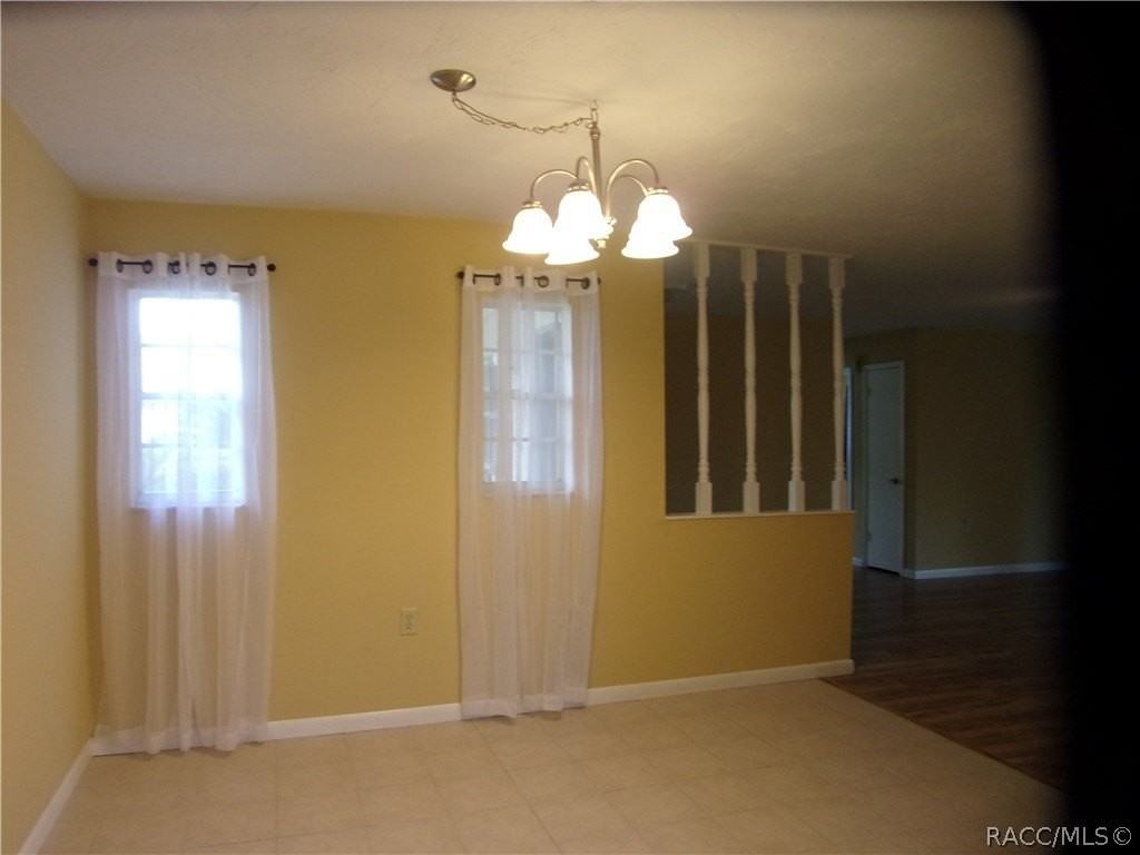 203 S Tyler St - Photo 3 of 18