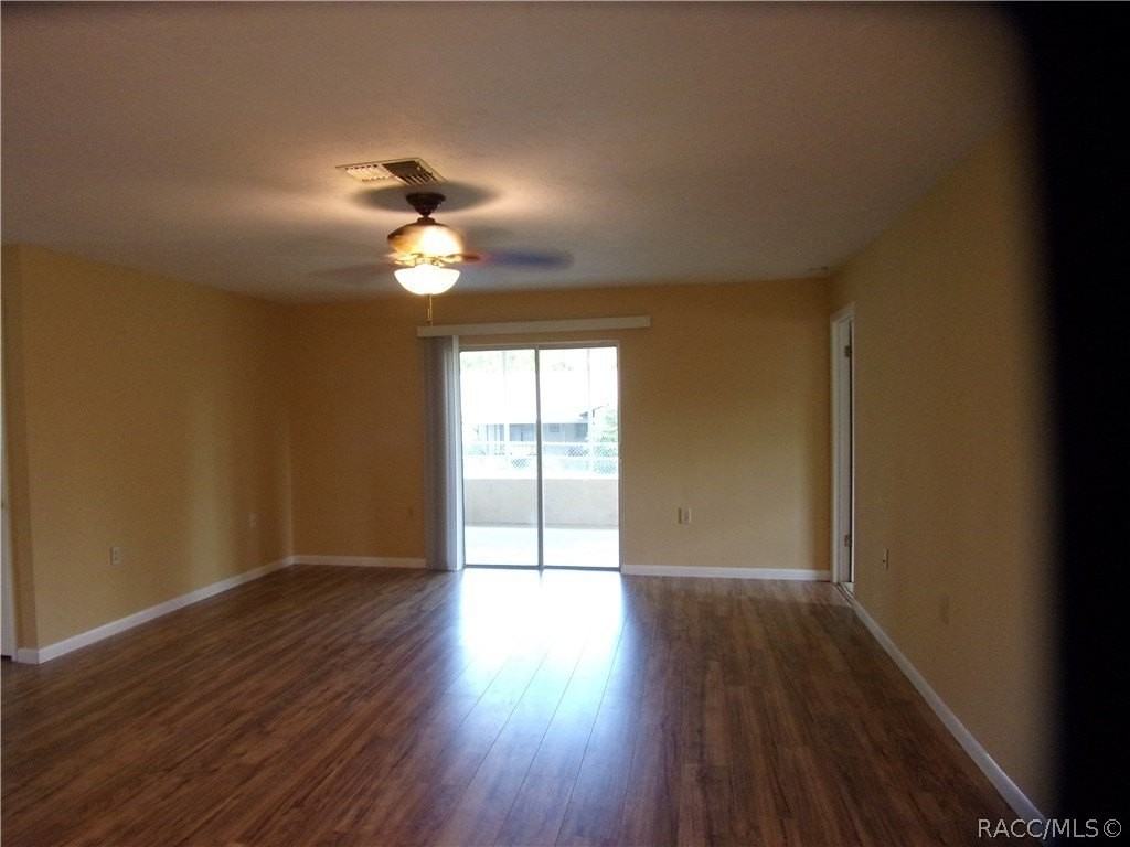 203 S Tyler St - Photo 4 of 18