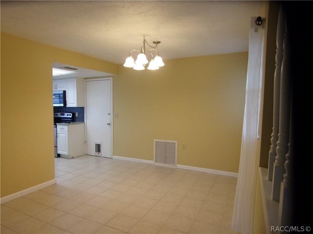 203 S Tyler St - Photo 5 of 18