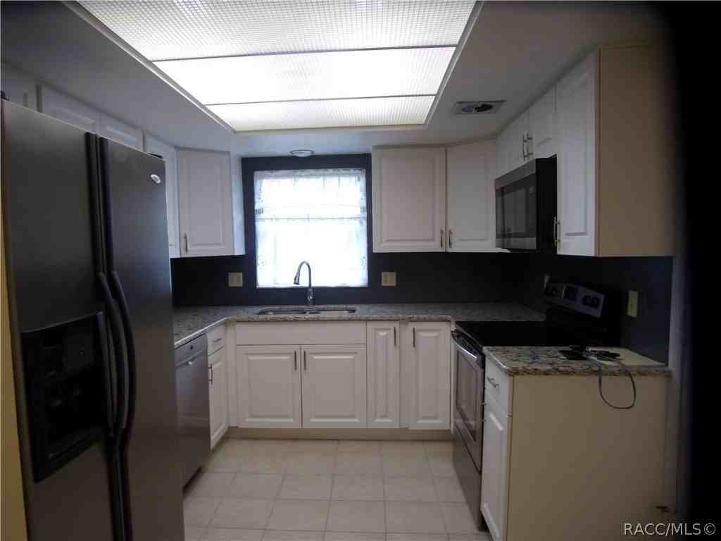 203 S Tyler St - Photo 6 of 18