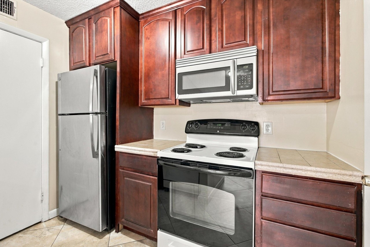 4481 W Mcnab Rd #36 - Photo 7 of 18