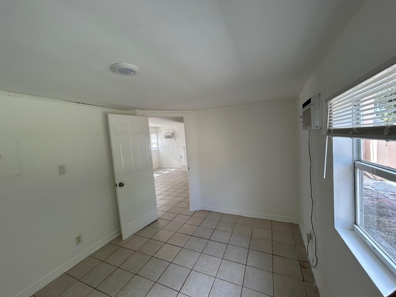 4547 Se Binnacle Way #5 - Photo 4 of 8