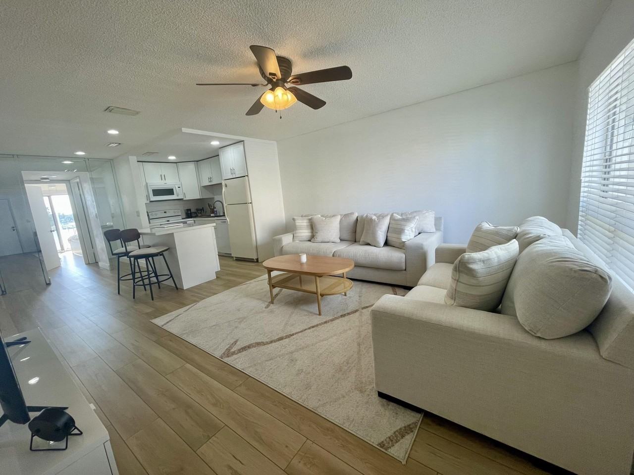 1100 Crystal Lake Dr #207 - Photo 5 of 22