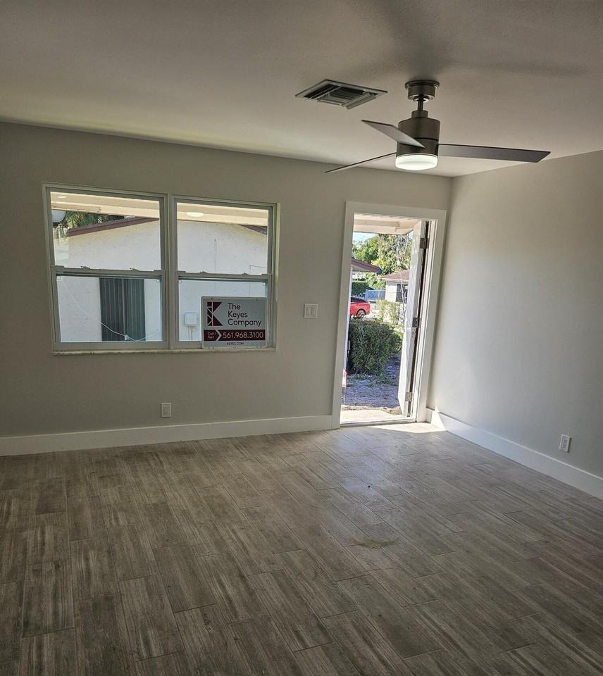 5211 Parker Ave - Photo 4 of 10