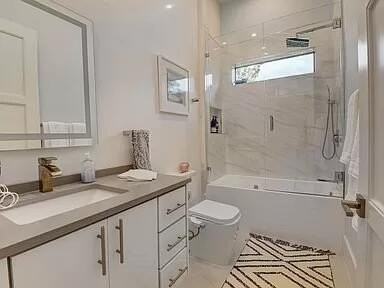 2525 Oceanview Ave - Photo 5 of 12