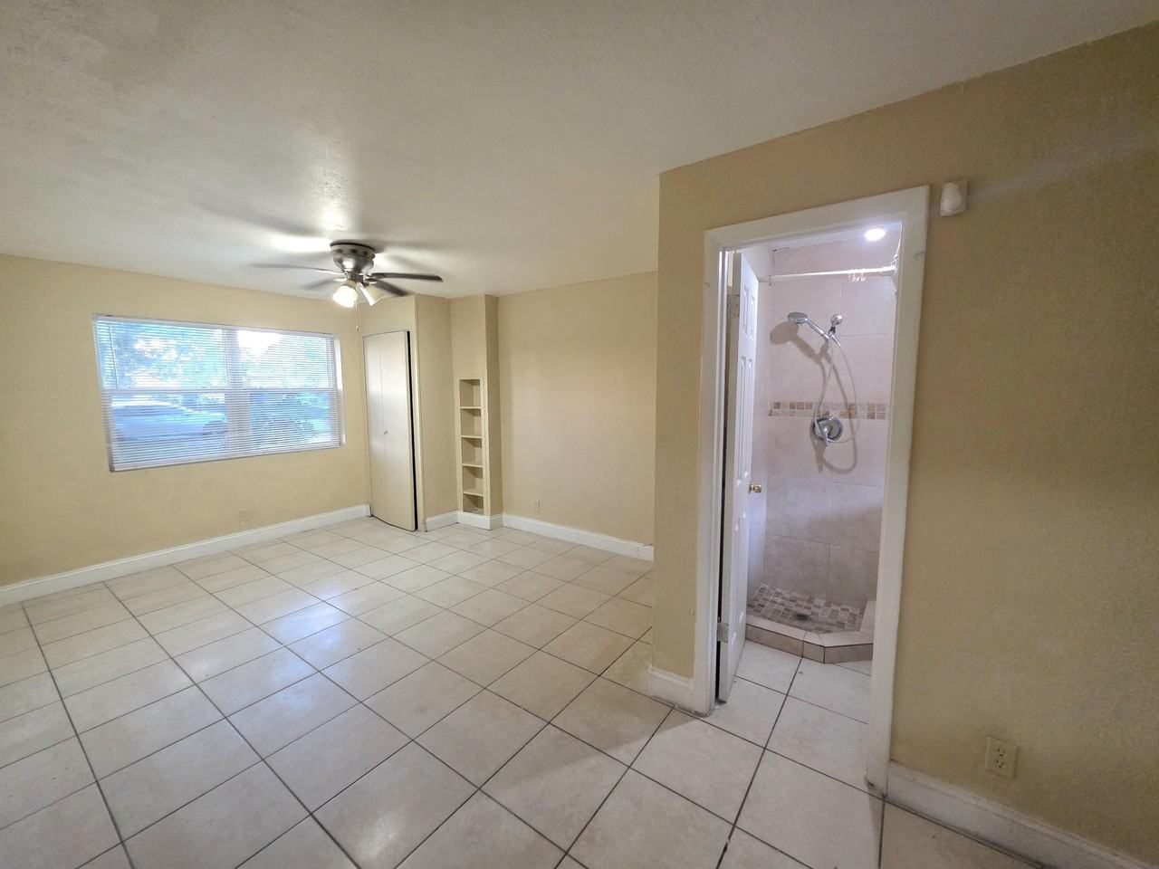 1711 Lauderdale Manor Dr - Photo 7 of 18