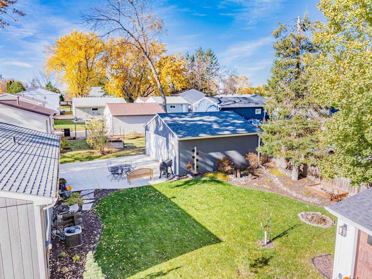 112514 Washington Ln - Photo 5 of 50