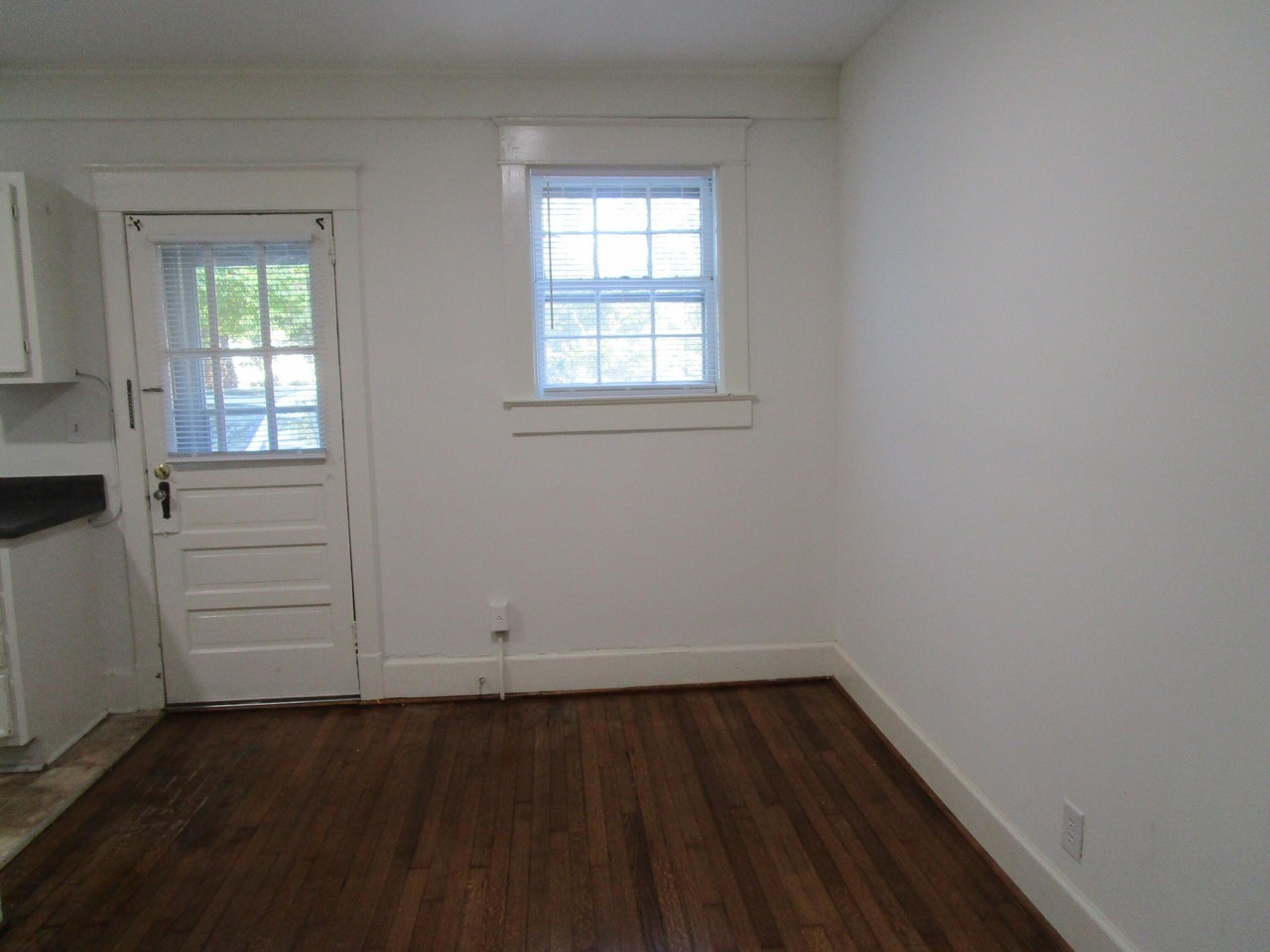 20 Warren Ct #2 - Photo 4 of 20