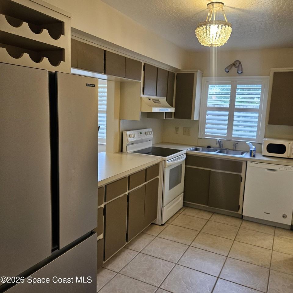 950 Varnum St #3B - Photo 3 of 10