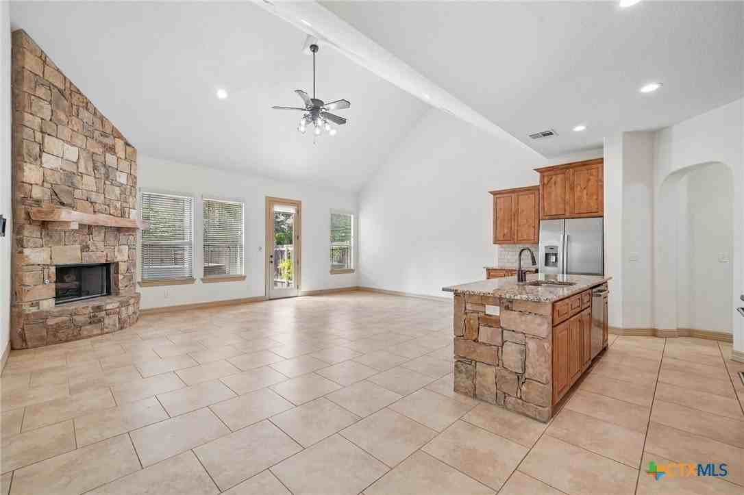 1213 Gruene Vine Ct - Photo 3 of 41