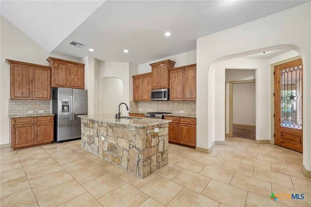 1213 Gruene Vine Ct - Photo 6 of 41