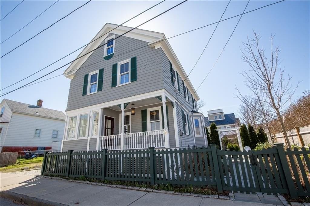 21 Lee Ave - Photo 2 of 42