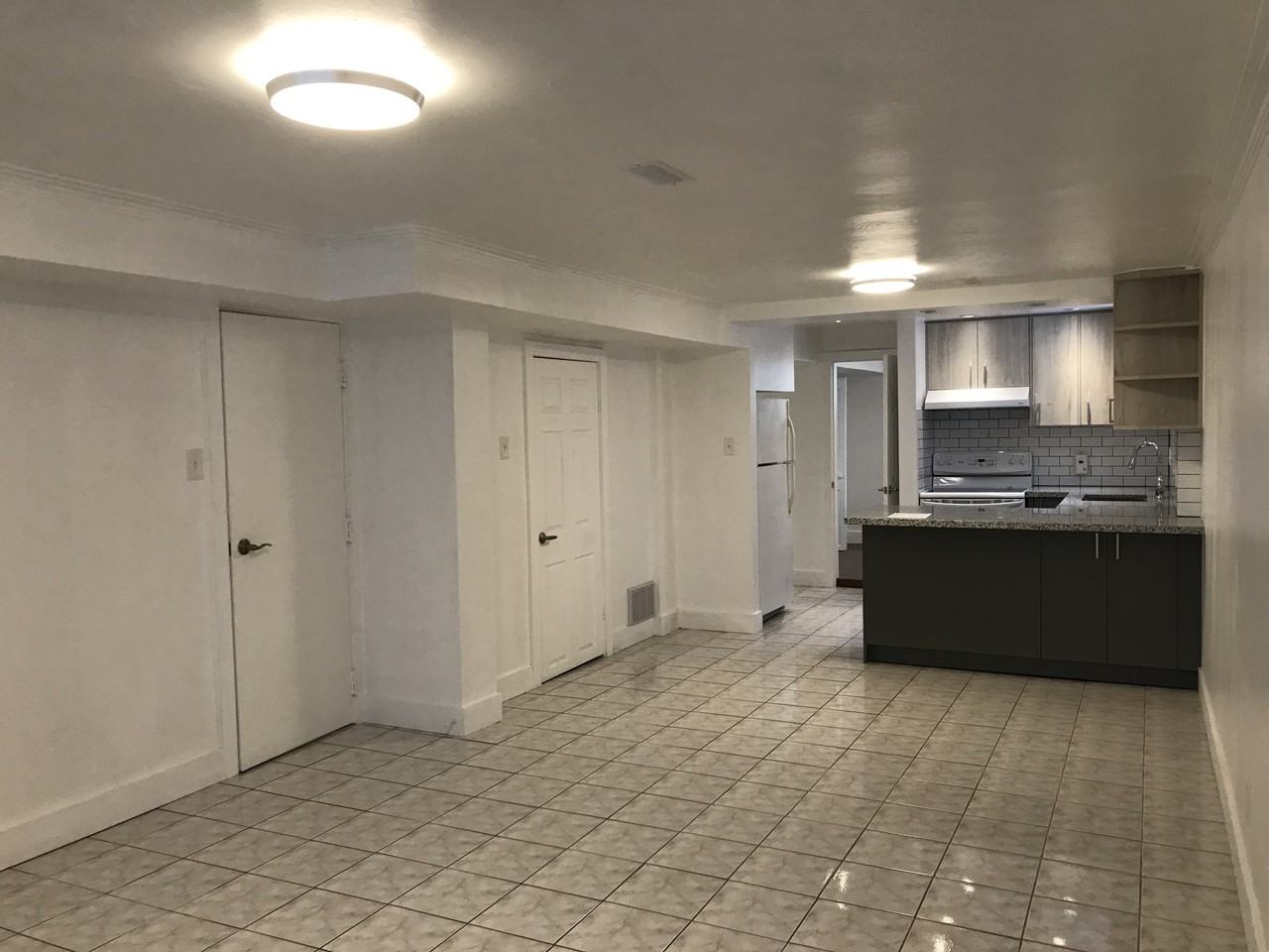 17 Algoma St - Photo 3 of 11