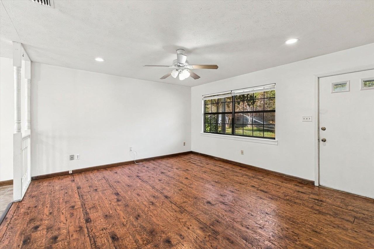 1616 Coombs Dr #2 - Photo 4 of 27