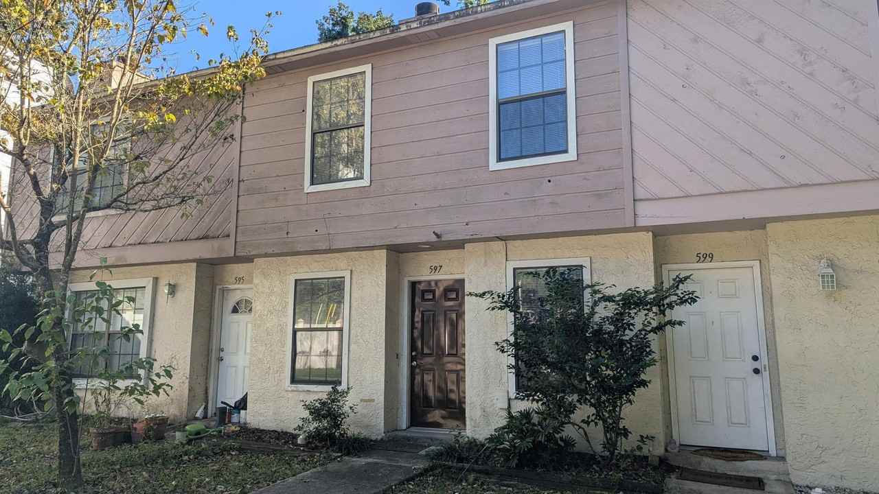 597 Plymouth Ct - Photo 2 of 18