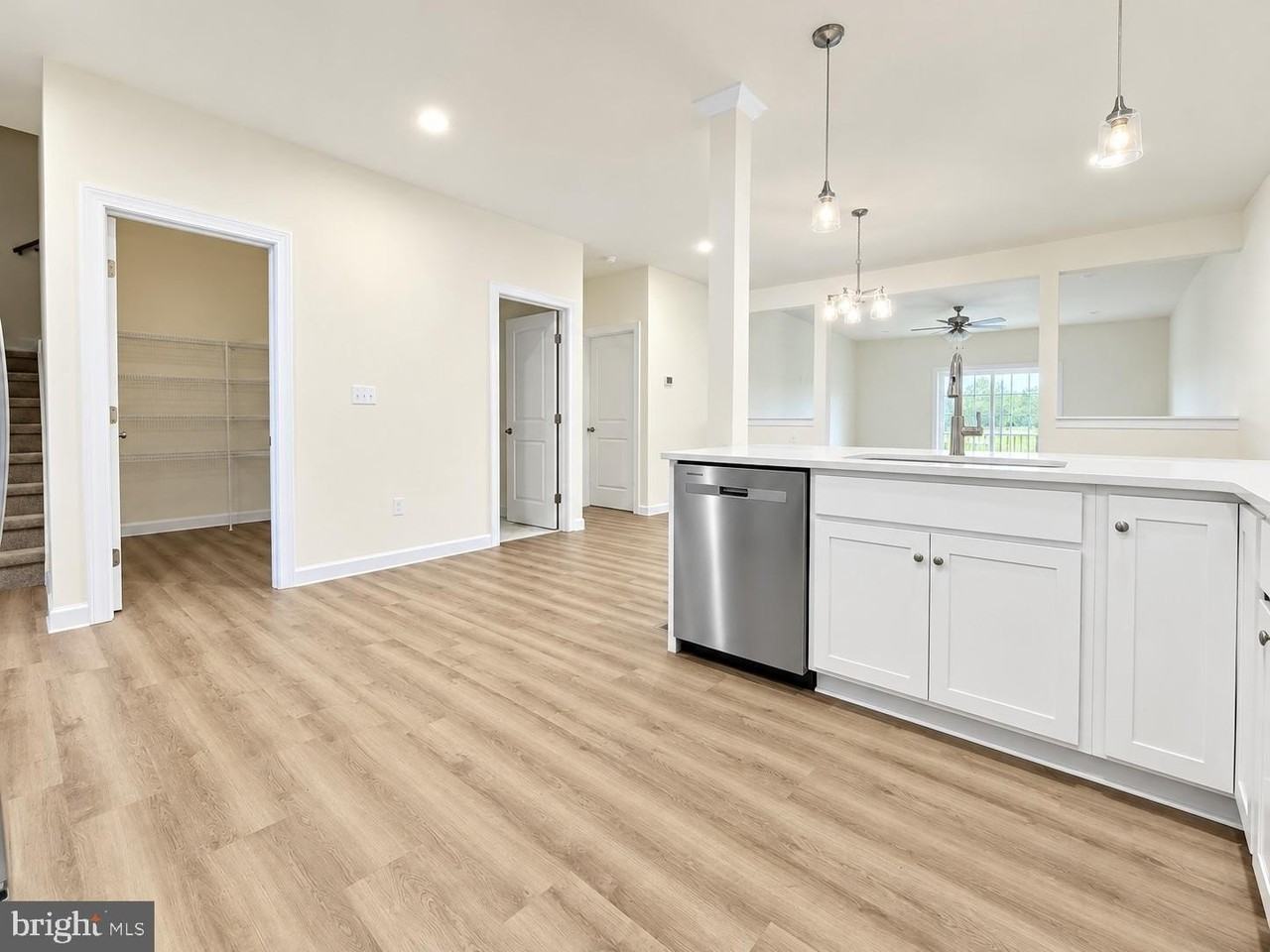 13 Valhalla Ct - Photo 7 of 37