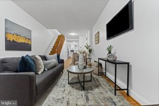 914 N Milton Ave - Photo 1 of 1