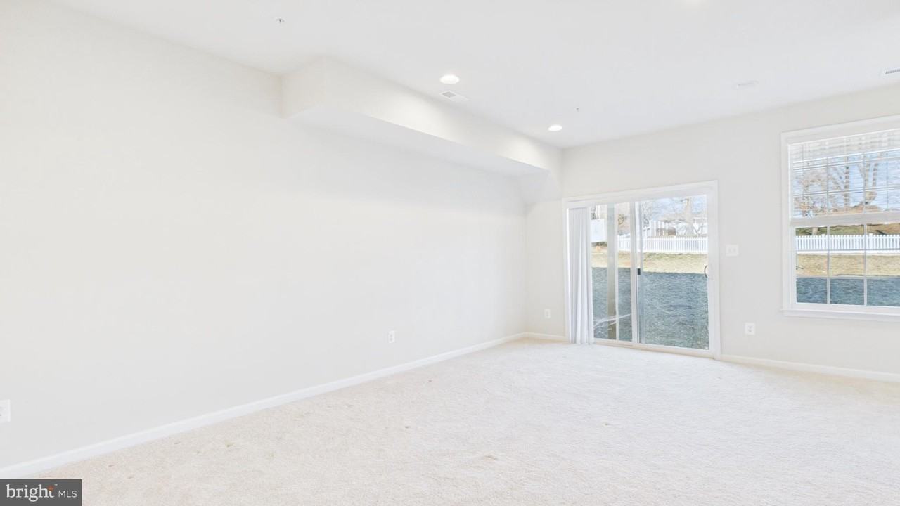 32 Chester Ct - Photo 6 of 49