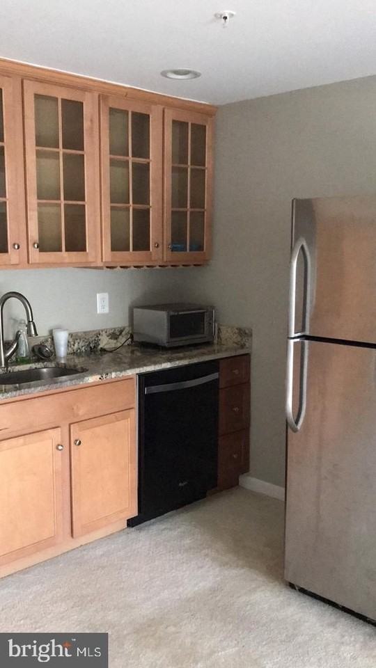 706 Rollins Ave - Photo 7 of 14