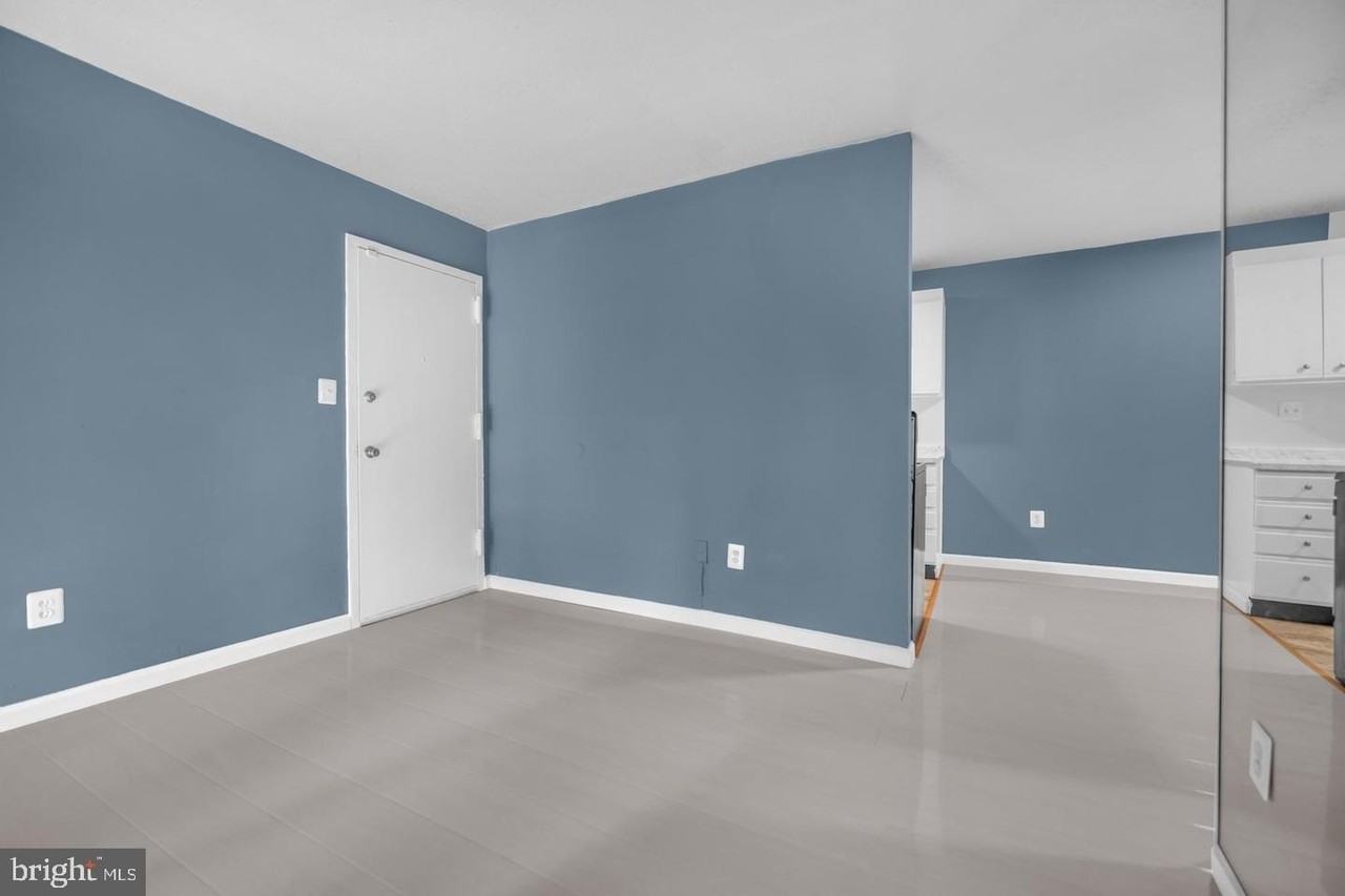3009 Southern Ave #11 - Photo 2 of 20