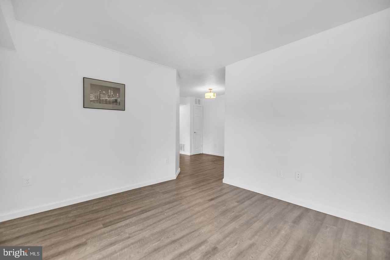 3009 Southern Ave #30 - Photo 3 of 20
