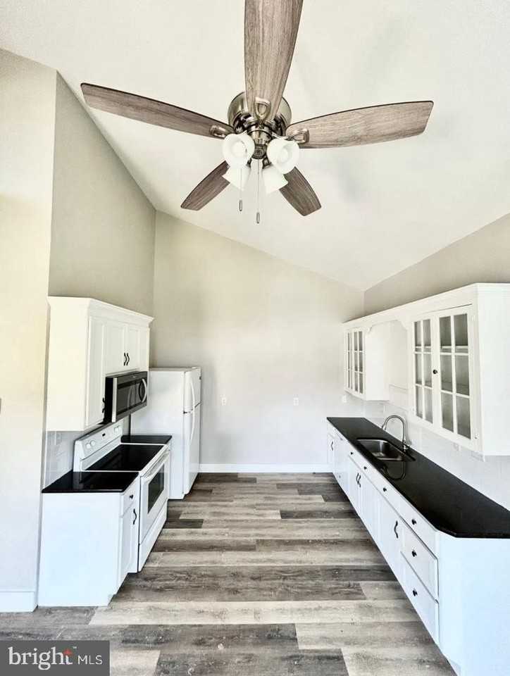 46788 Glen Mary Farm Rd #2 - Photo 4 of 10