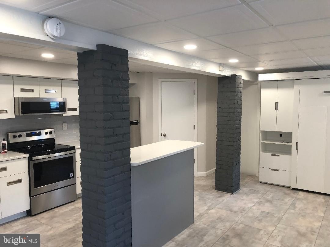6 Ferry St #1 - Photo 2 of 7