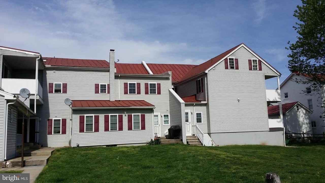 336 N Main St #2ndFL - Photo 2 of 15