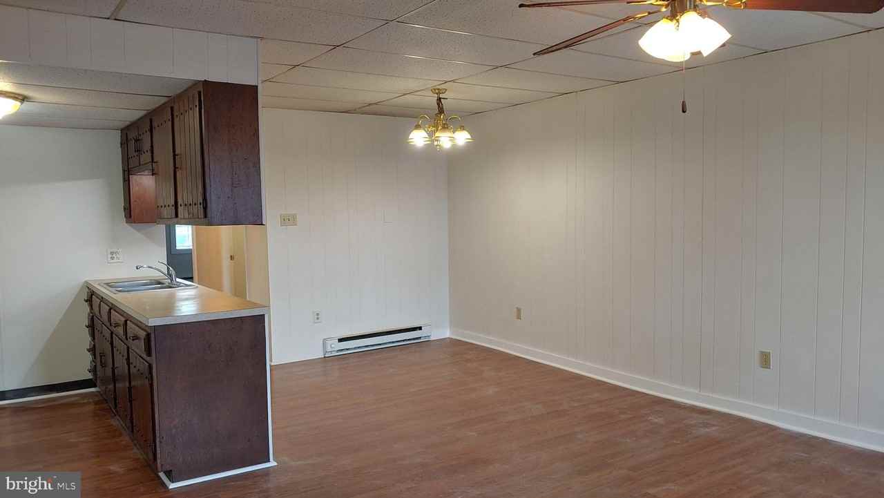 336 N Main St #2ndFL - Photo 5 of 15