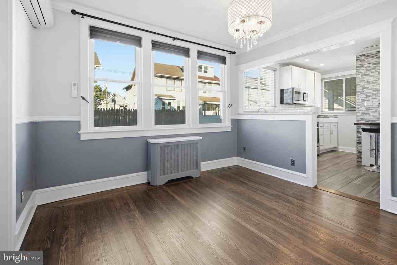 228 Stanley Ave - Photo 6 of 14