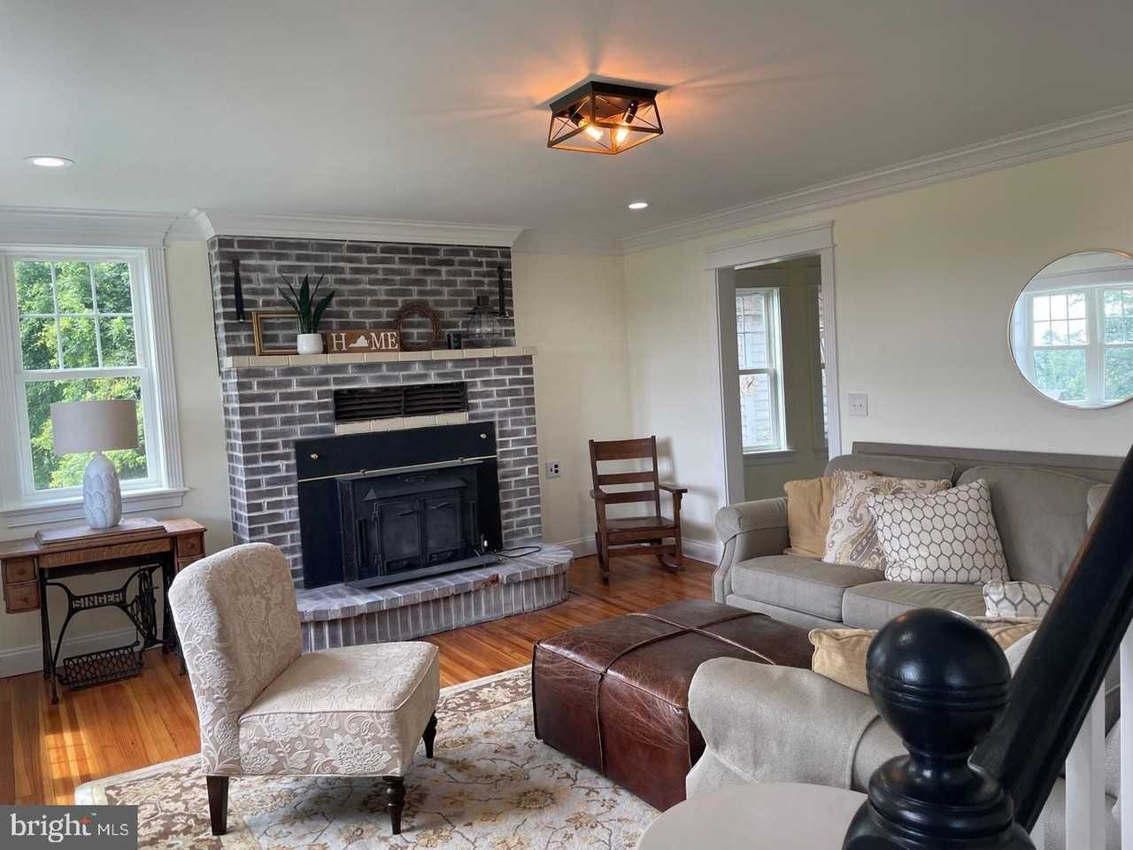 675 Frog Hollow Rd - Photo 2 of 11