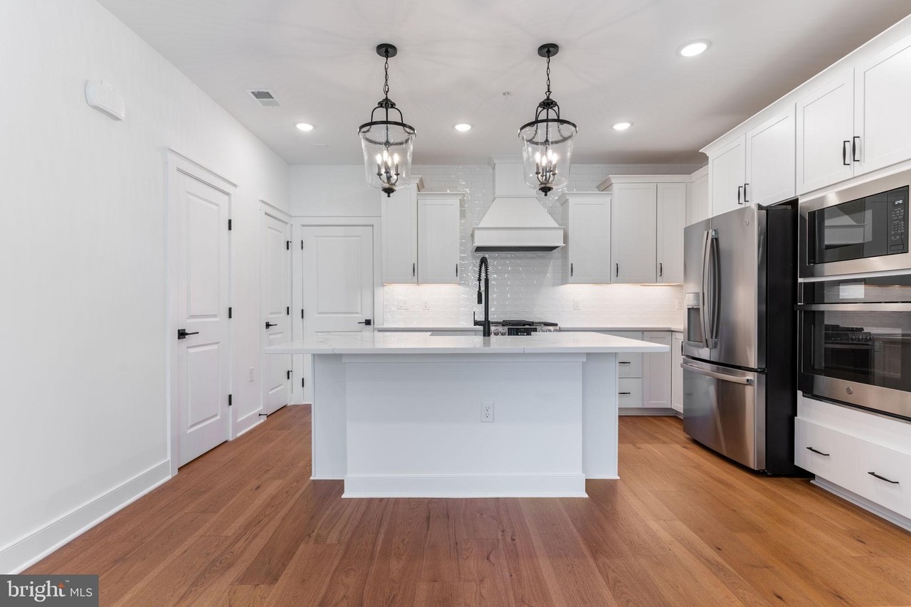Deco Cir - Photo 5 of 36