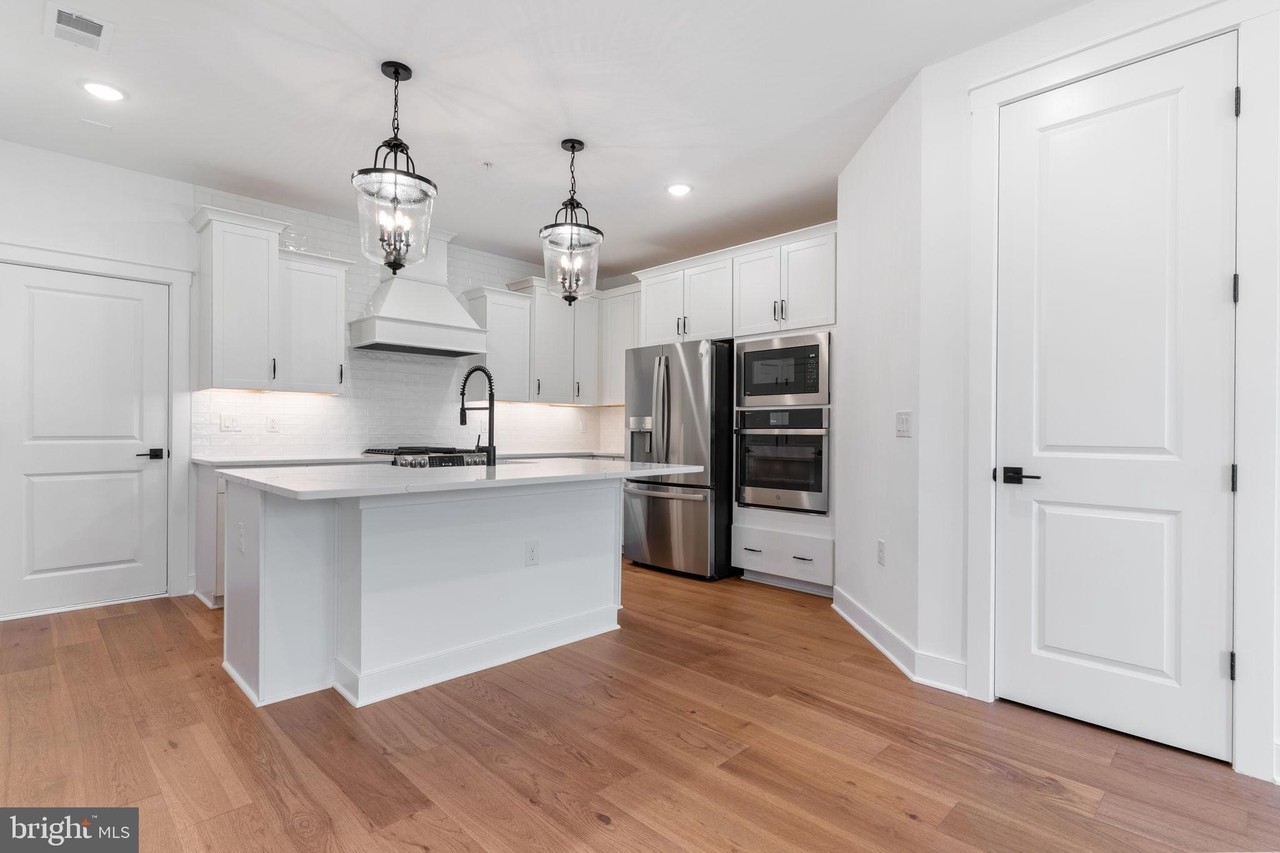 Deco Cir - Photo 6 of 36