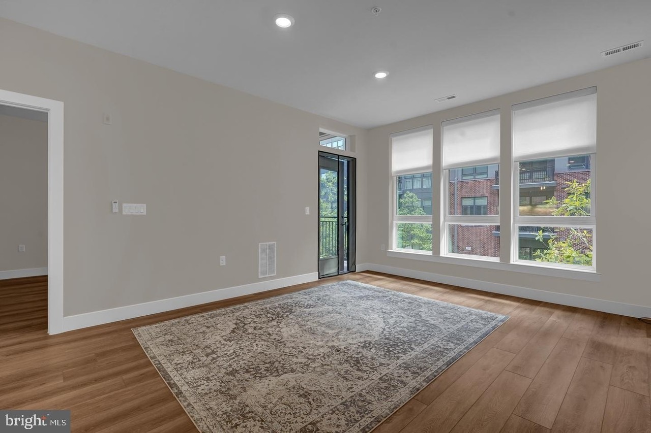 1761 Old Meadow Rd #221 - Photo 3 of 40