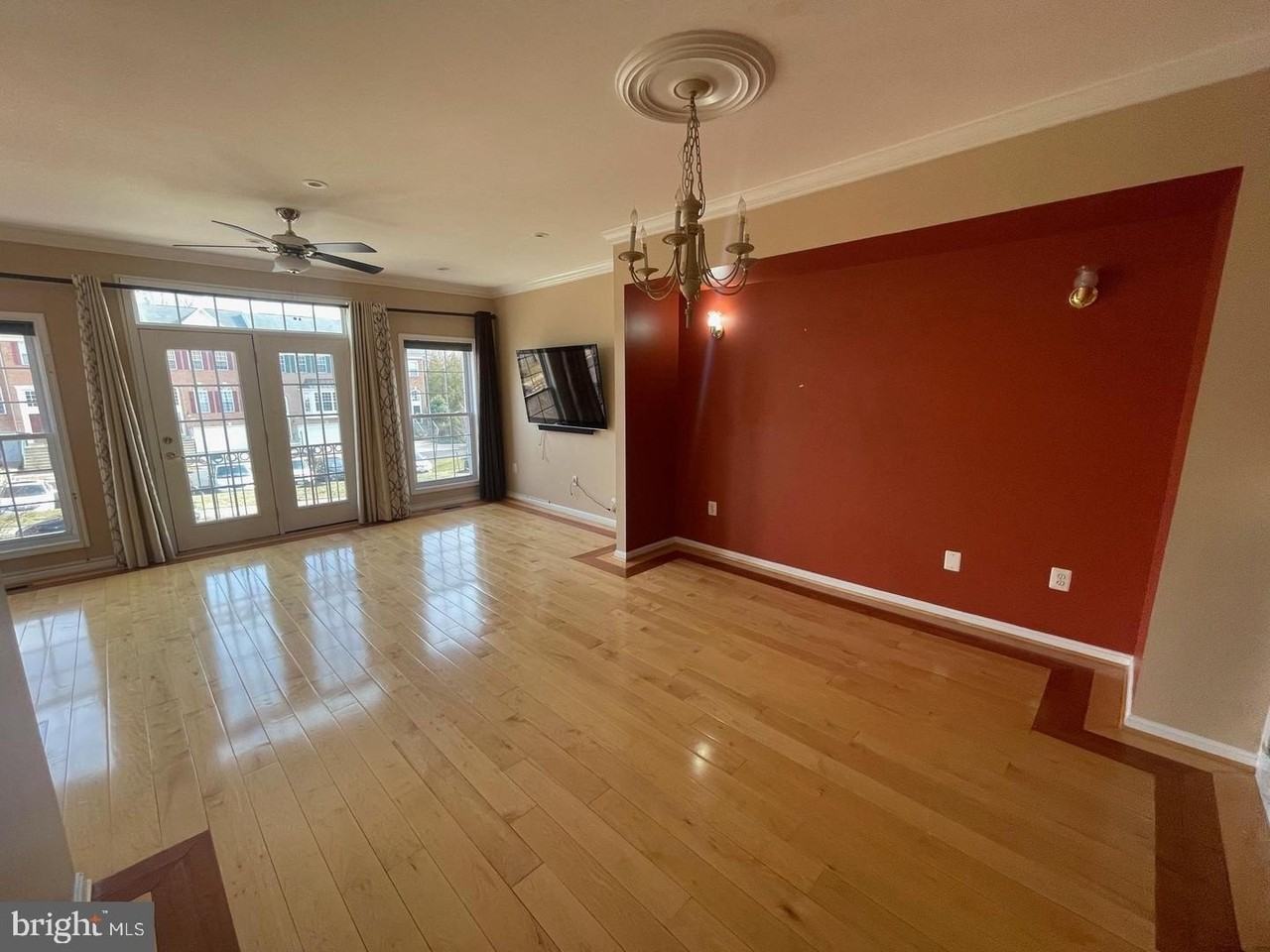 13611 Cedar Run Ln - Photo 4 of 33