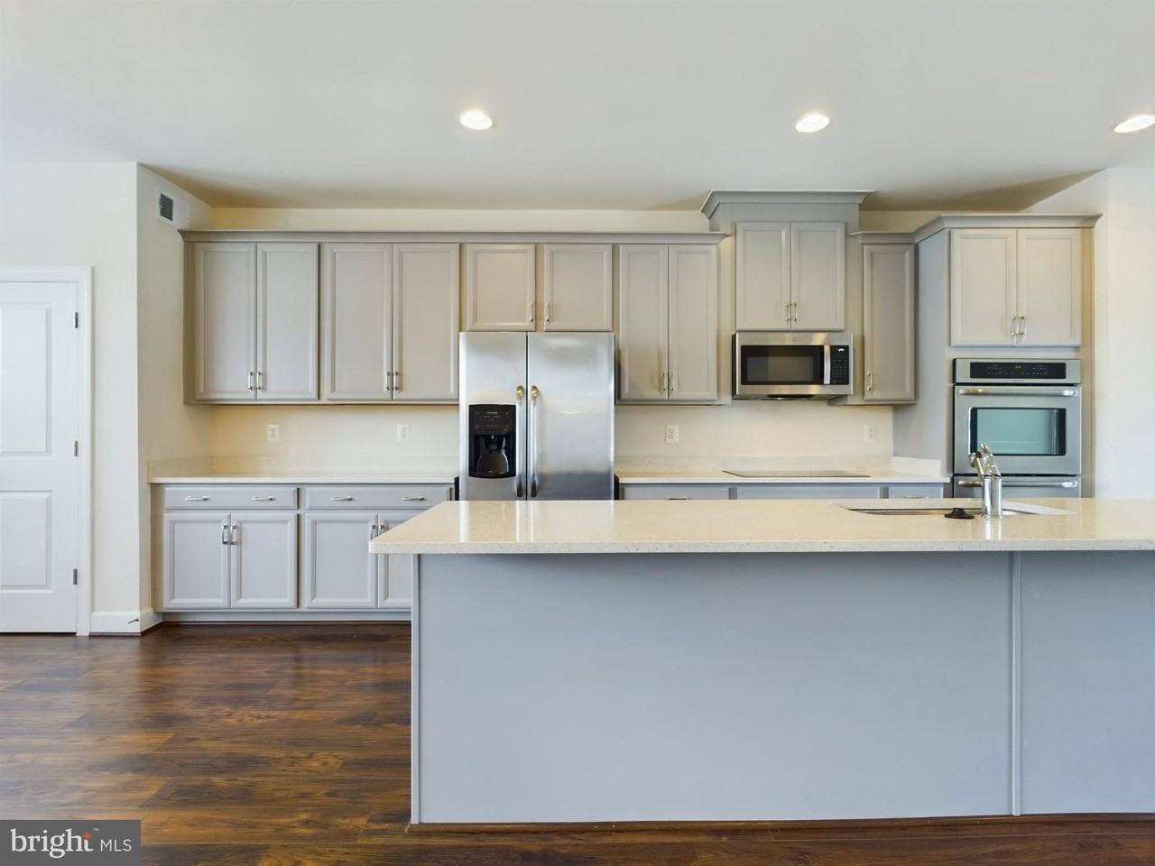 8924 Englewood Farms Dr - Photo 6 of 50