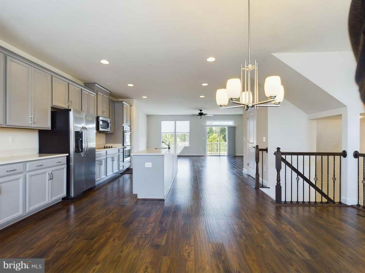 8924 Englewood Farms Dr - Photo 7 of 50
