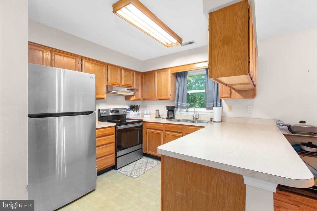 13204 Wilderness Park Dr - Photo 4 of 32