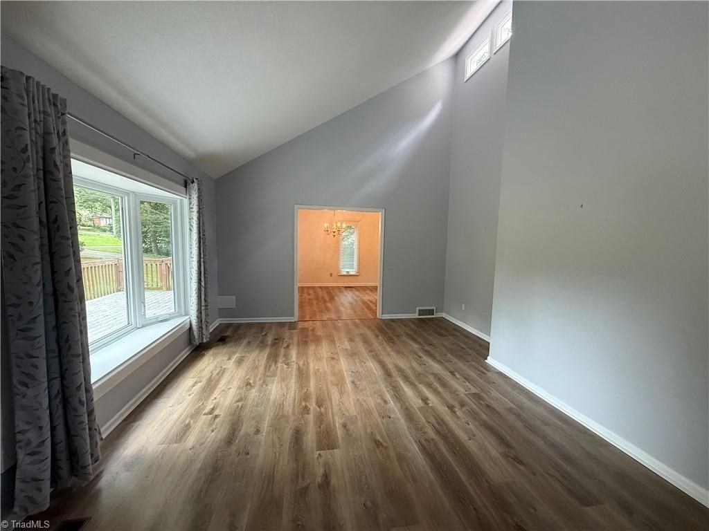 208 Sonata Dr - Photo 2 of 14