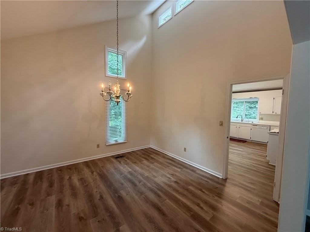 208 Sonata Dr - Photo 5 of 14